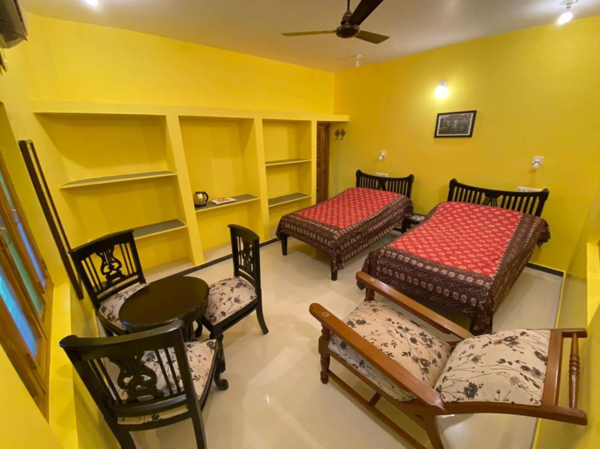 Sharad Baug Homestay Bhuj Exterior photo