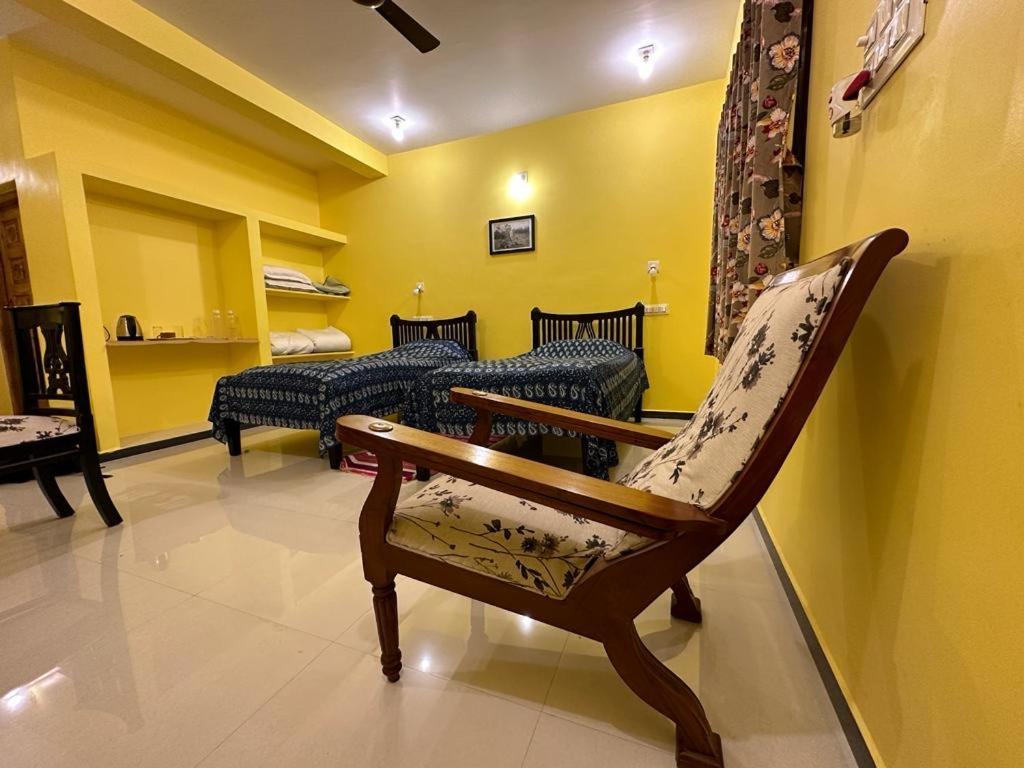 Sharad Baug Homestay Bhuj Exterior photo
