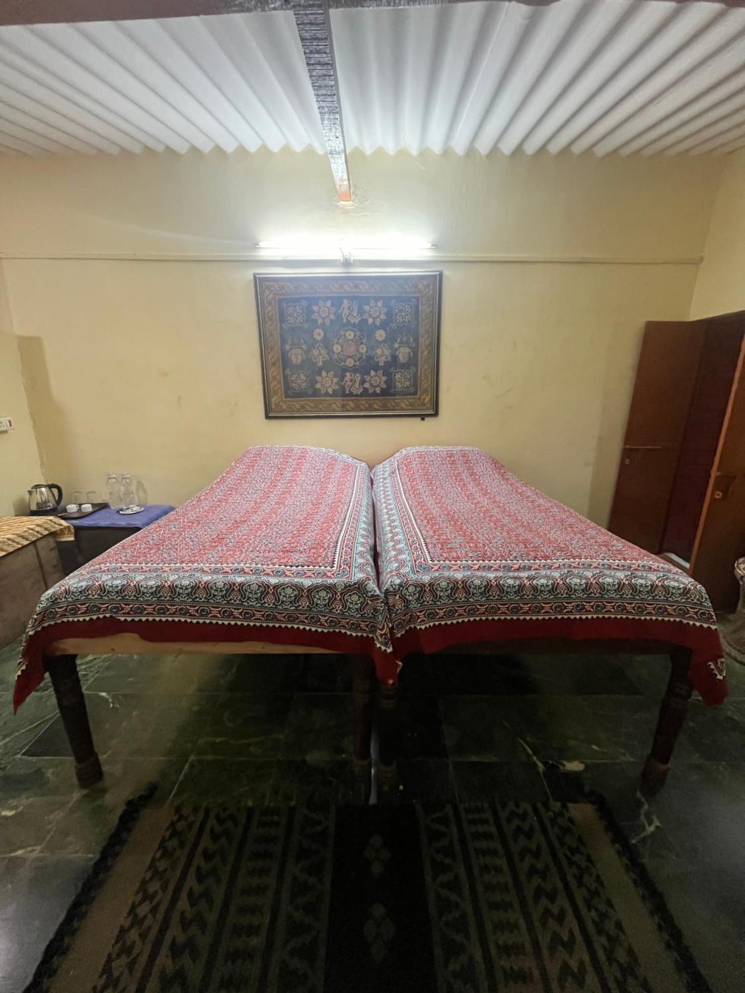 Sharad Baug Homestay Bhuj Exterior photo